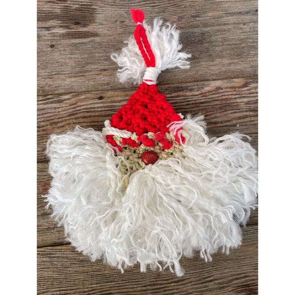 Vintage 1970s Macrame' Santa Clause Face Wall Hanging - Picture 6 of 10